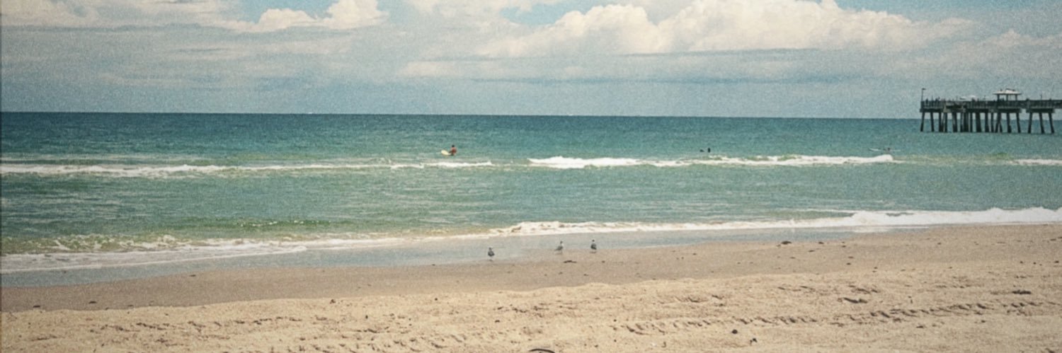camimadera's profile banner image