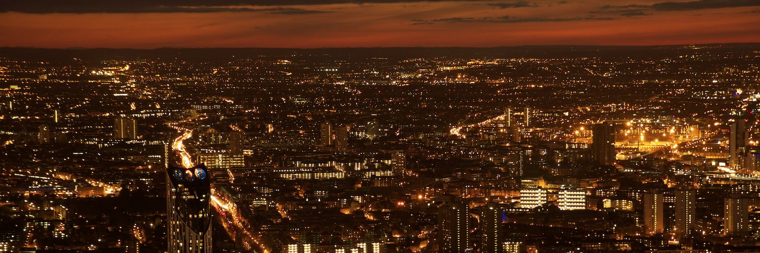 Simon Hildrew banner