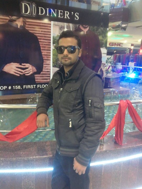 Dami_Hussain's profile banner image