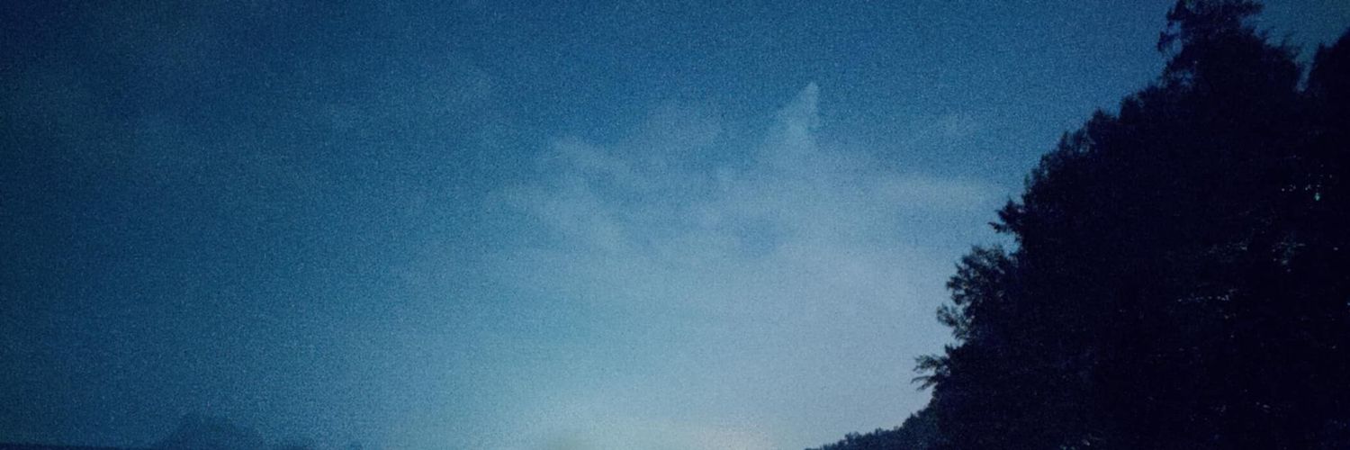 Weluvyello's profile banner image