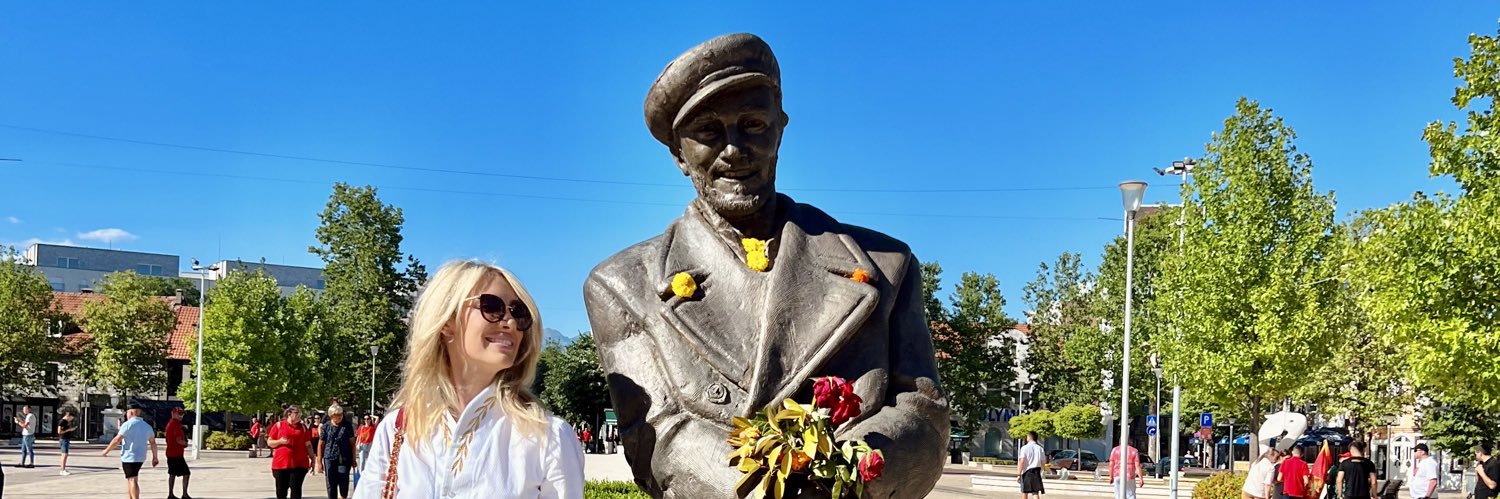 NinaPerunovic's profile banner image