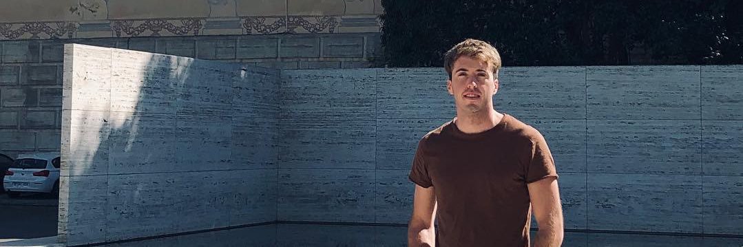 feliaracama's profile banner image