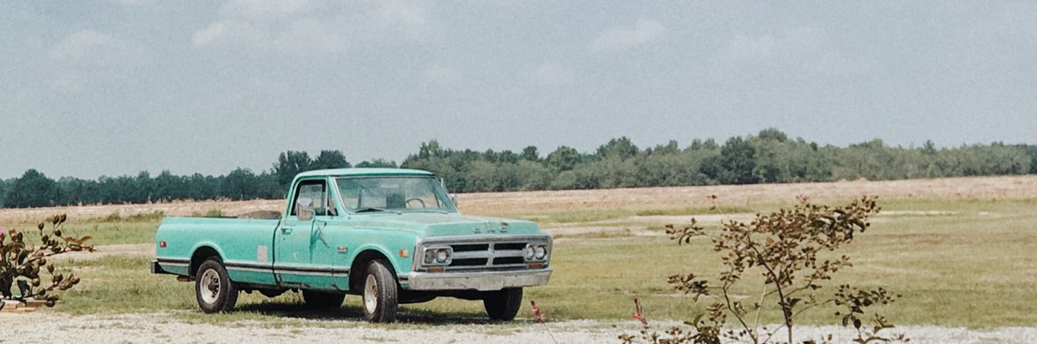 peytonamiller's profile banner image