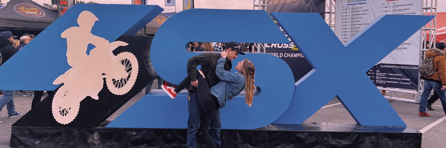 emmiejane07's profile banner image