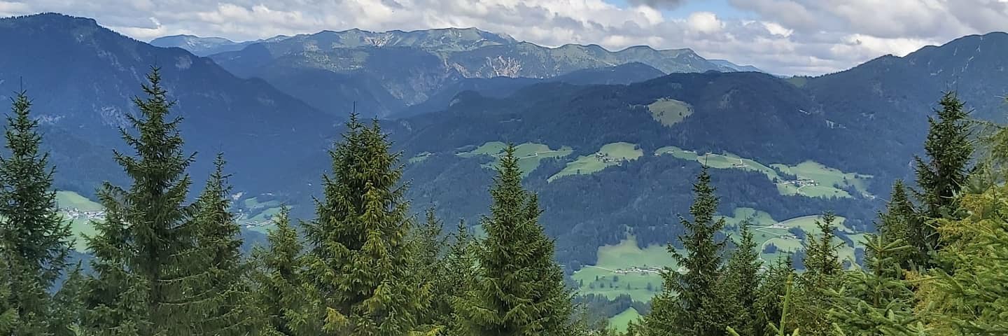 KuengVildeb's profile banner image