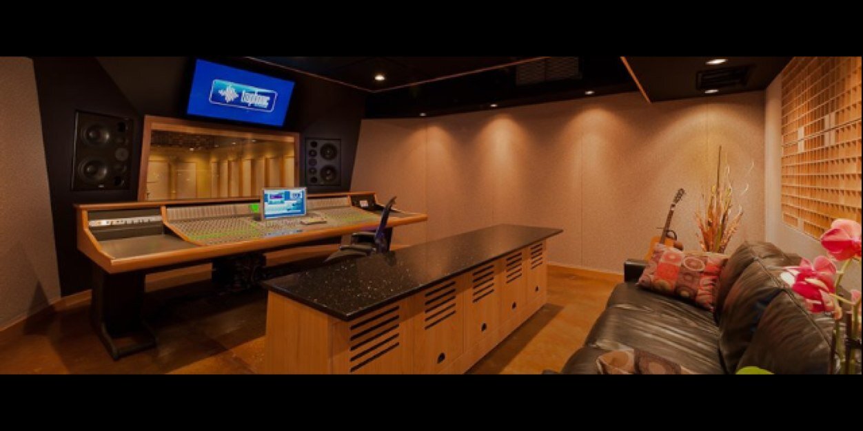 truphonic's profile banner image