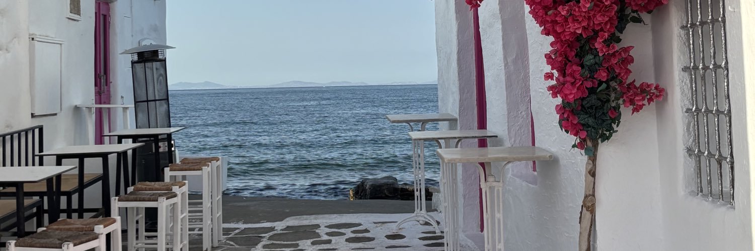 Moni_Ledesma's profile banner image