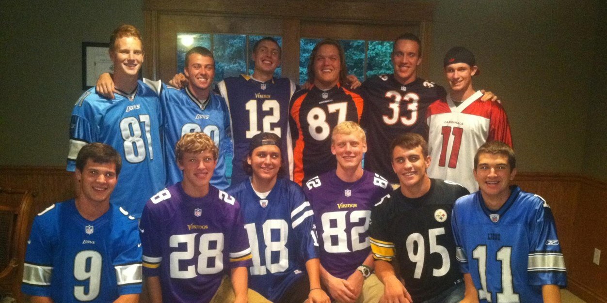 stuvedewitt7's profile banner image