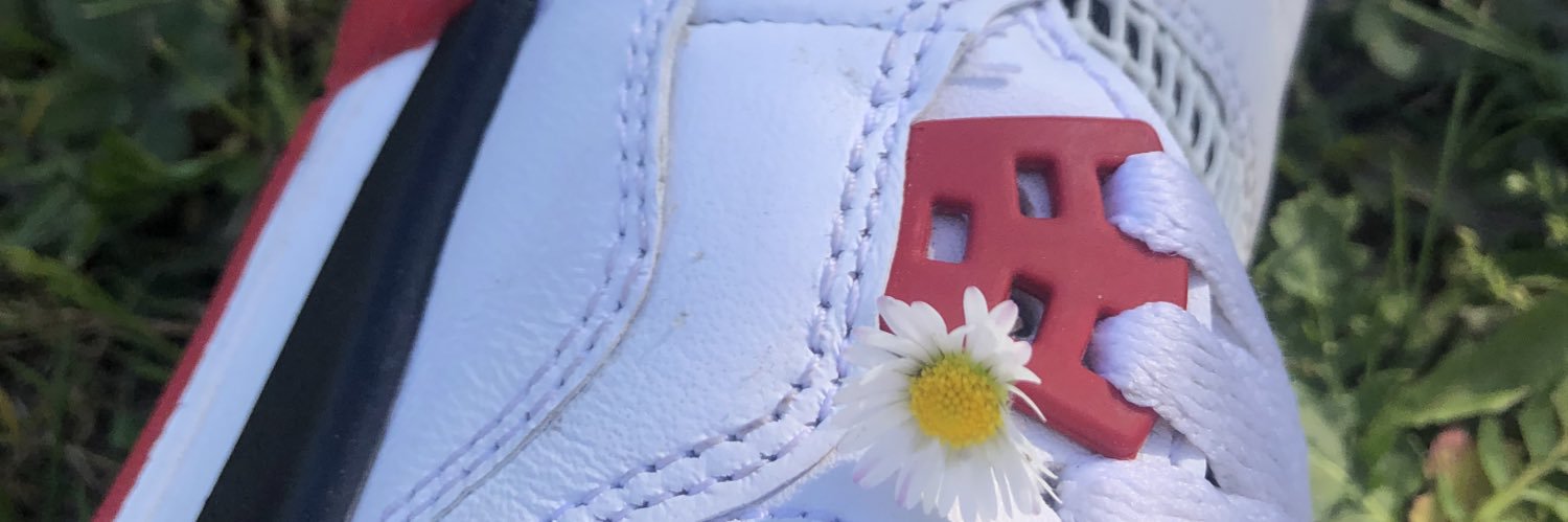 krlsrz's profile banner image