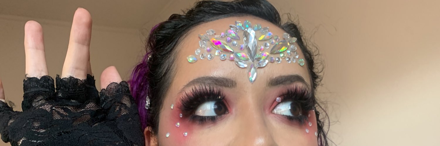makeup_urminds's profile banner image