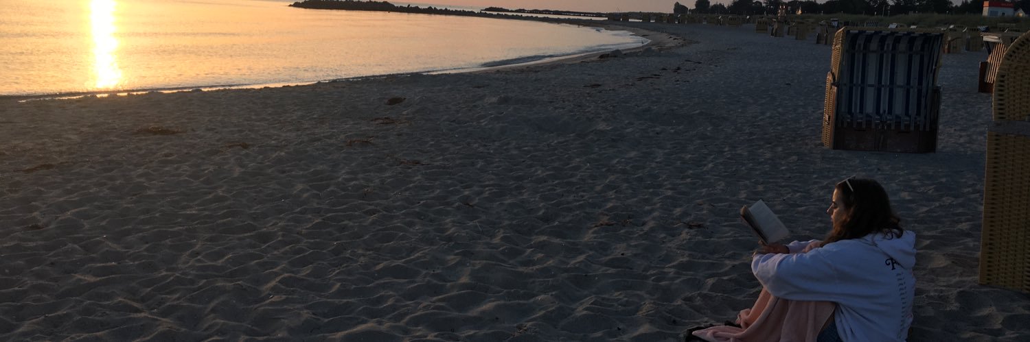 adorosemarie's profile banner image
