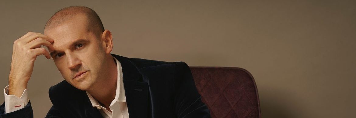 faustineemag's profile banner image