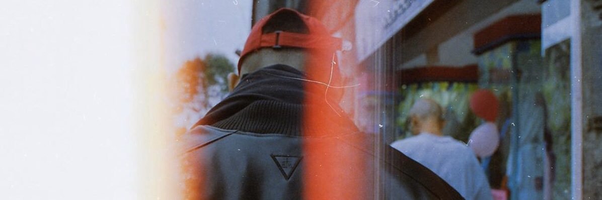 14Yeison's profile banner image