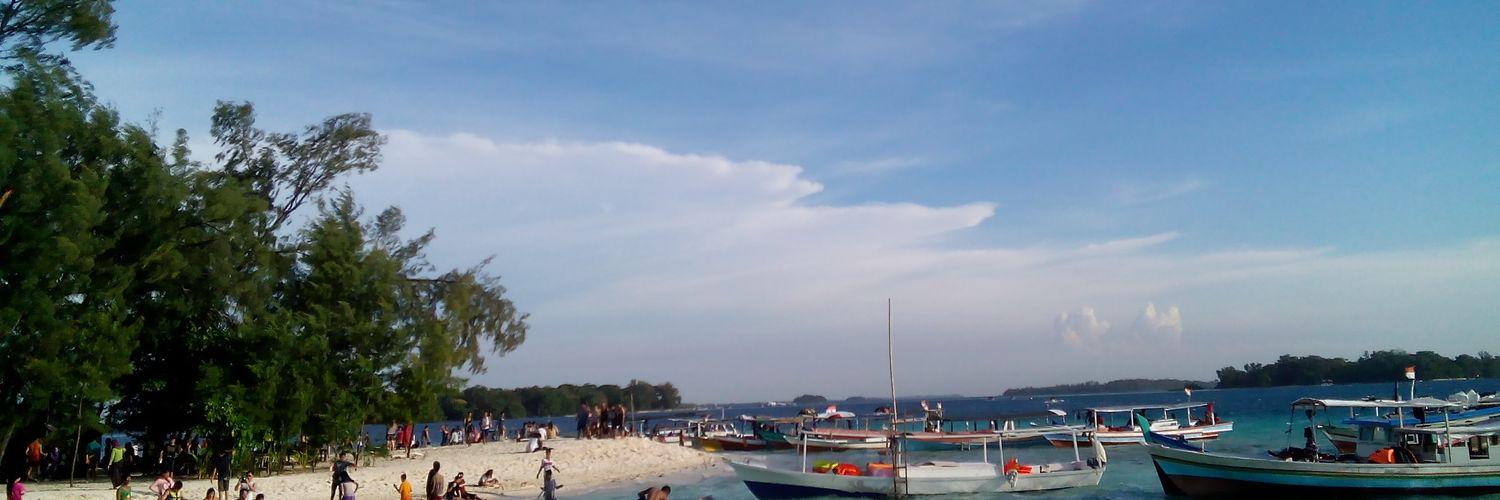 Dewi_Aninditha's profile banner image
