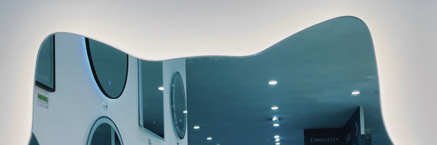 effypyna's profile banner image