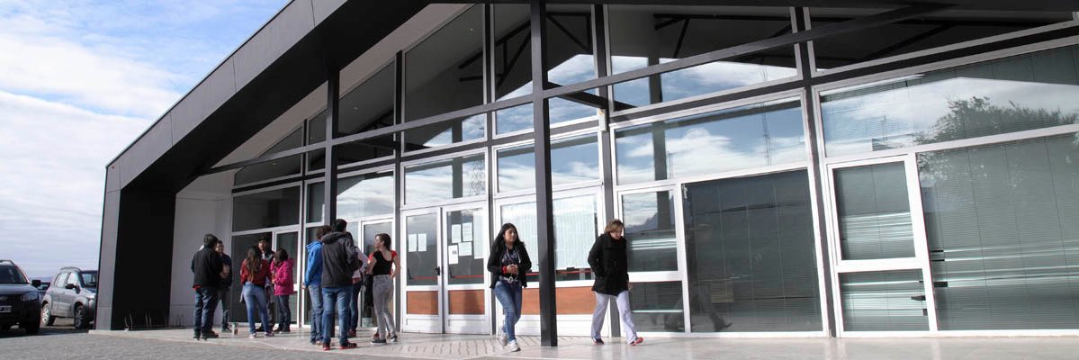 Universidad de TDF Antártida Islas Atlántico Sur banner