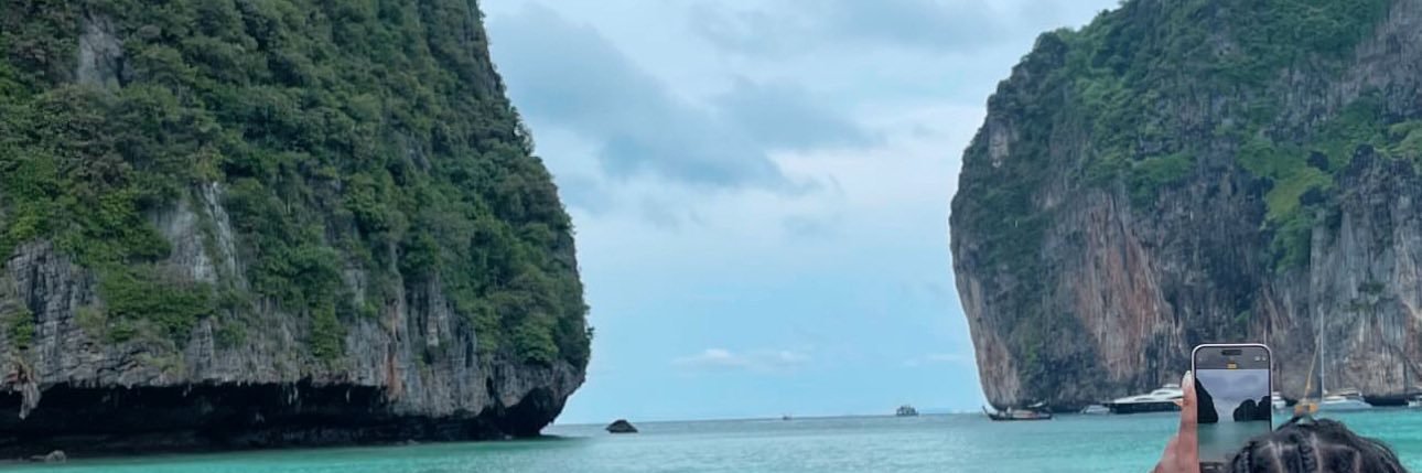 Hailee🇯🇲's banner