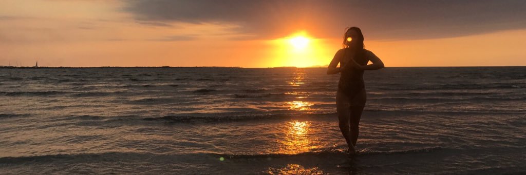 MooreElise's profile banner image