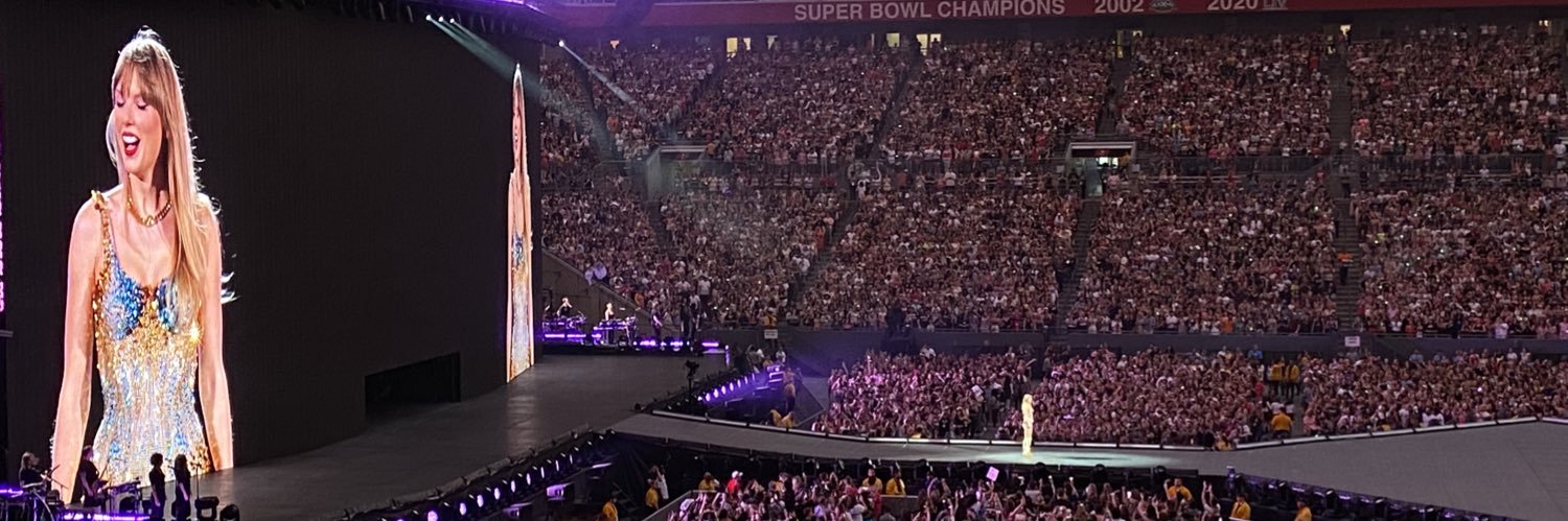 its__Hannah04's profile banner image