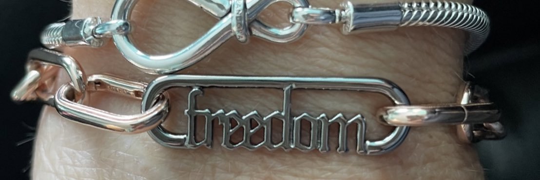 ChompMeXoX's profile banner image