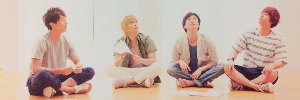 vacationislove's profile banner image