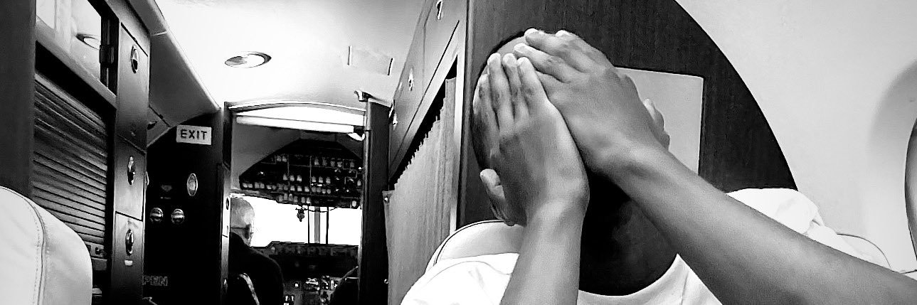 44Louu's profile banner image