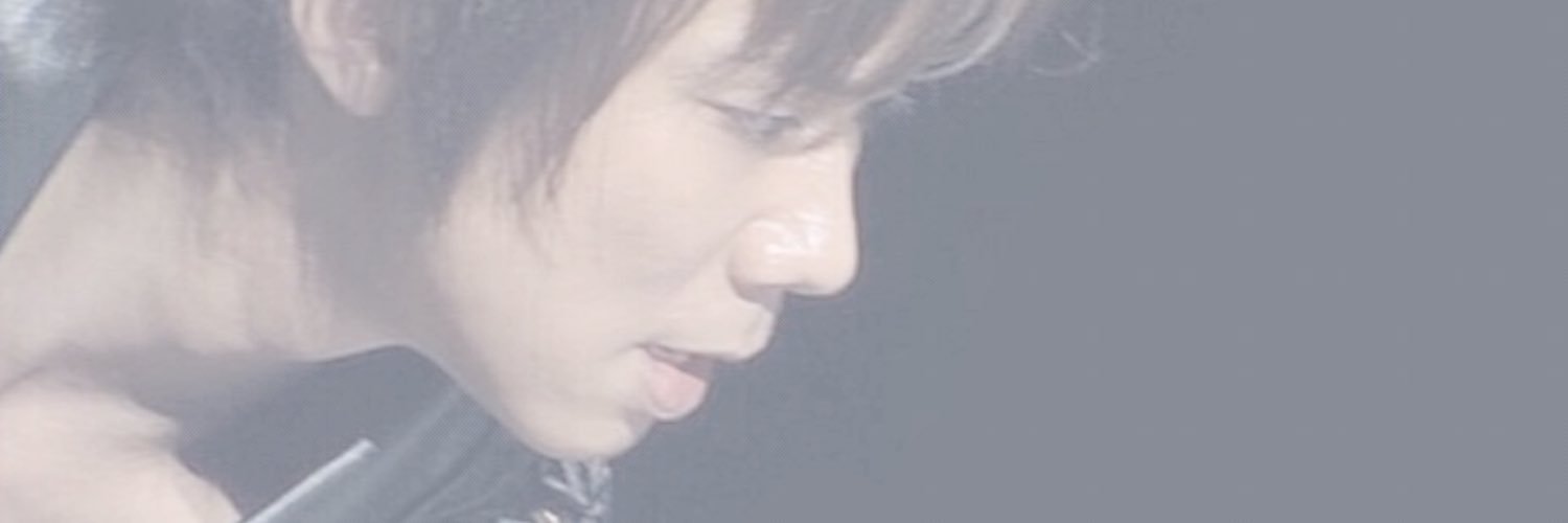 UY03i's profile banner image