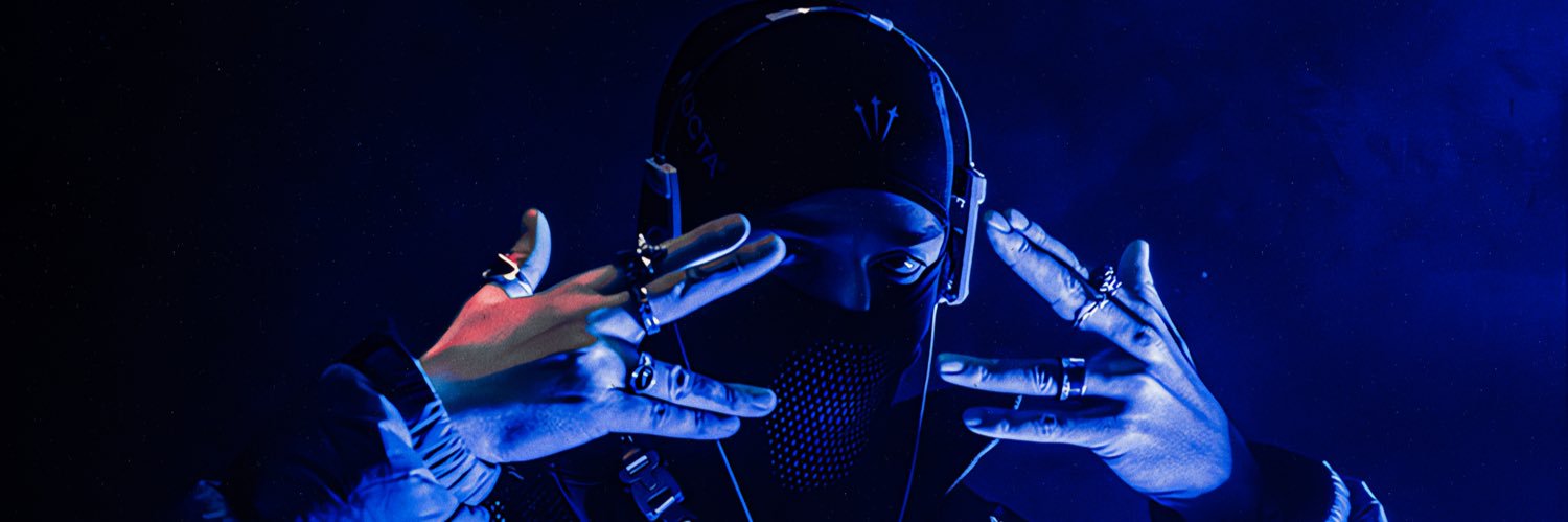 arthonylee's profile banner image