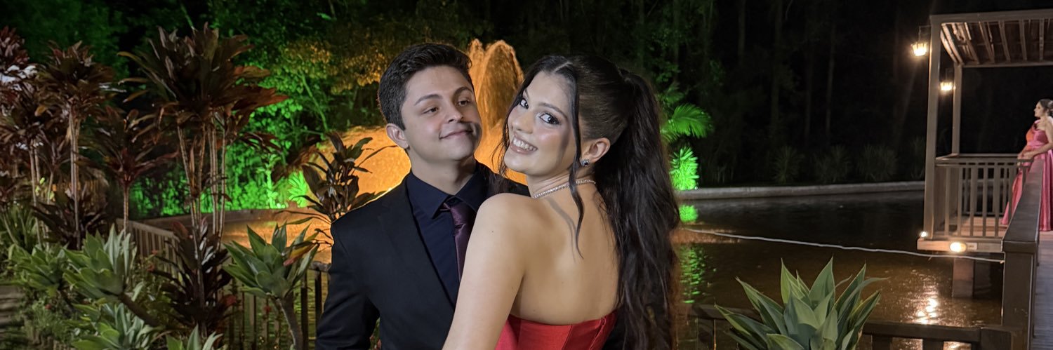 LeandraLeles's profile banner image