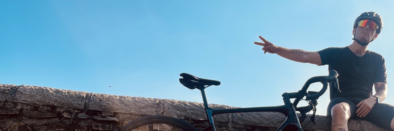 FabHyen's profile banner image