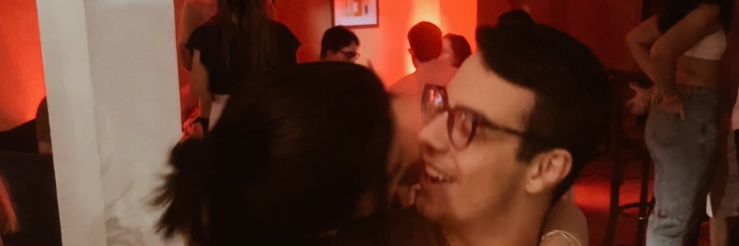 lylyloiola's profile banner image