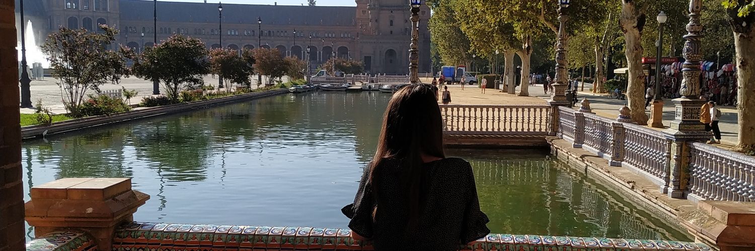 Marinaloor's profile banner image