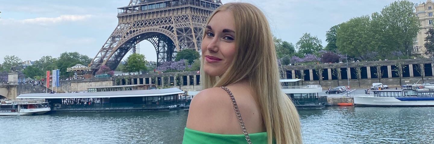 lorenaaa31's profile banner image