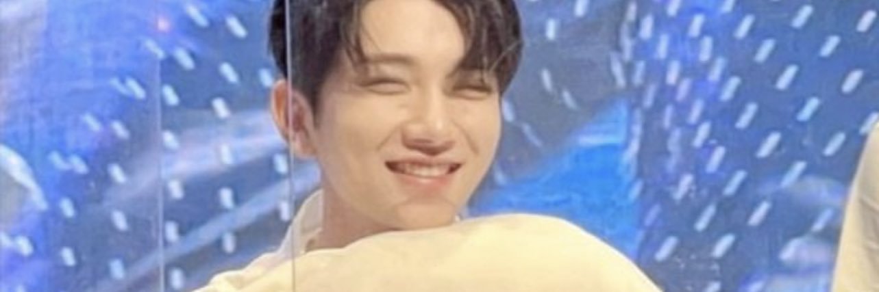 wennjuniee's profile banner image
