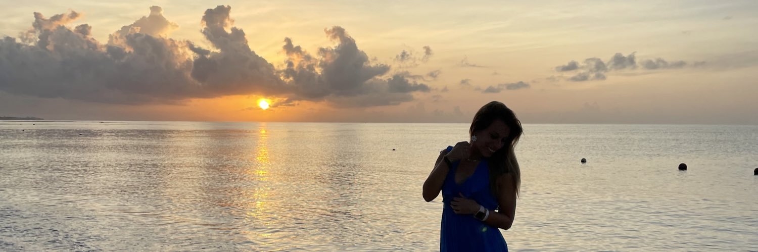 Gina Abril Colón banner