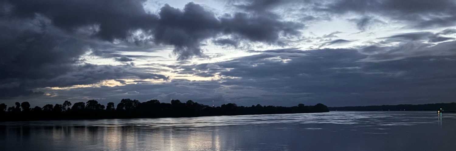 dylan_lorraine's profile banner image