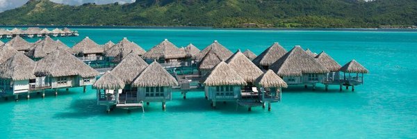 stregisborabora Profile Banner