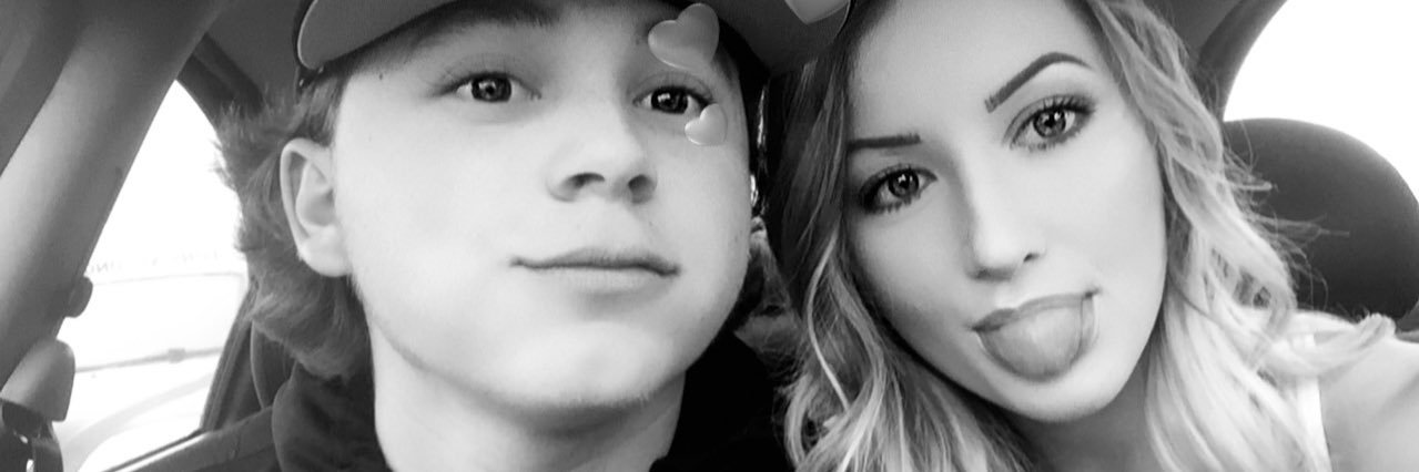 evvthompsonn_'s profile banner image
