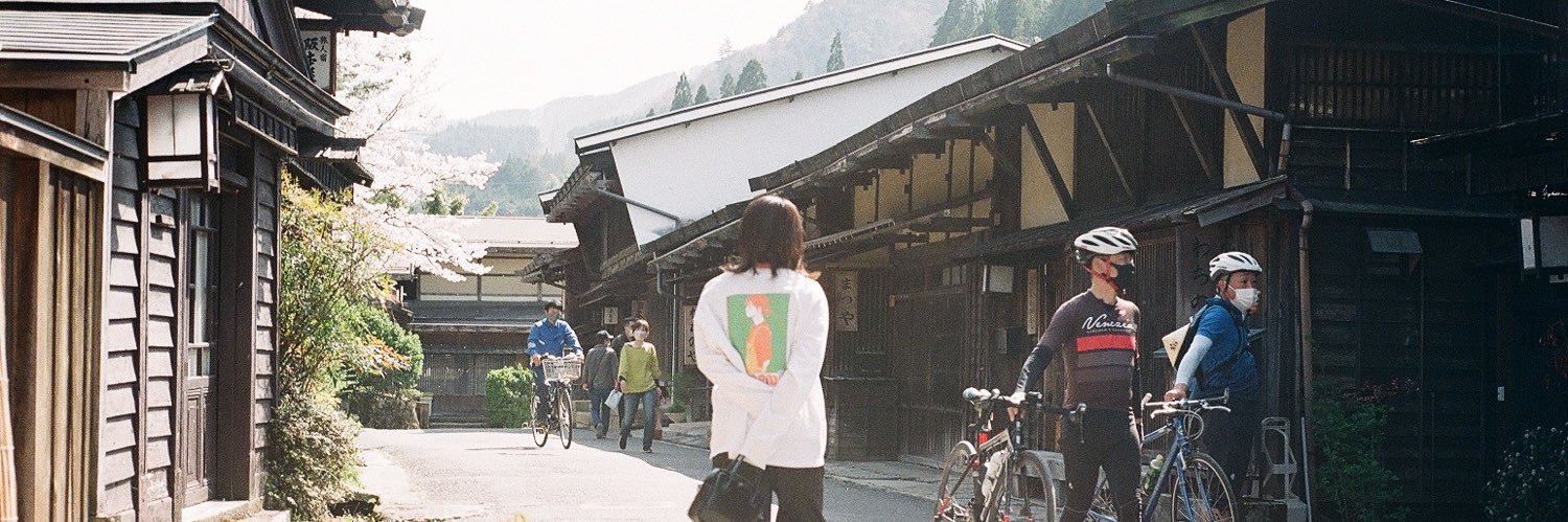 Beeandkosuke's profile banner image