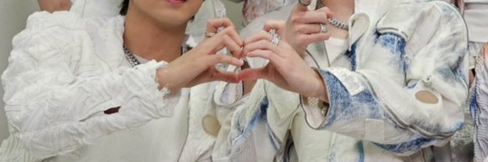 hzzlnut17's profile banner image