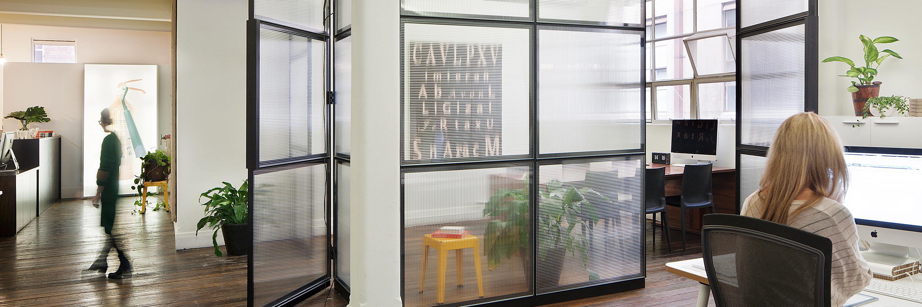 Studio Round banner