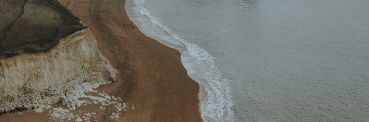 𝐭𝐡𝐚𝐭 𝐠𝐢𝐫𝐥 banner