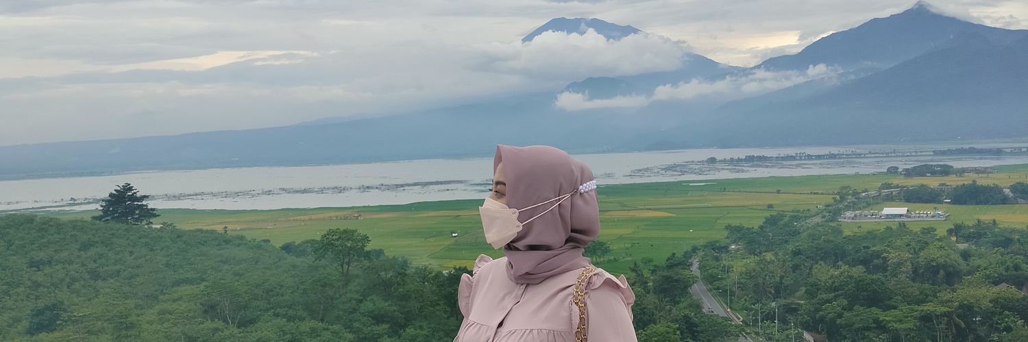 astititik's profile banner image