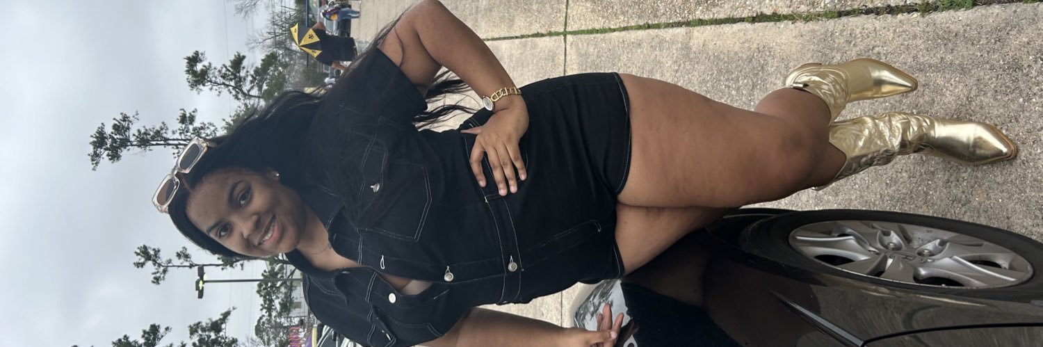 ouuumya's profile banner image
