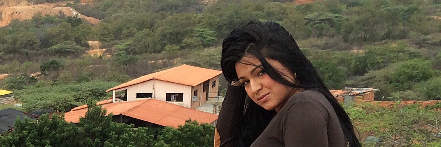 liswebcamxxx's profile banner image