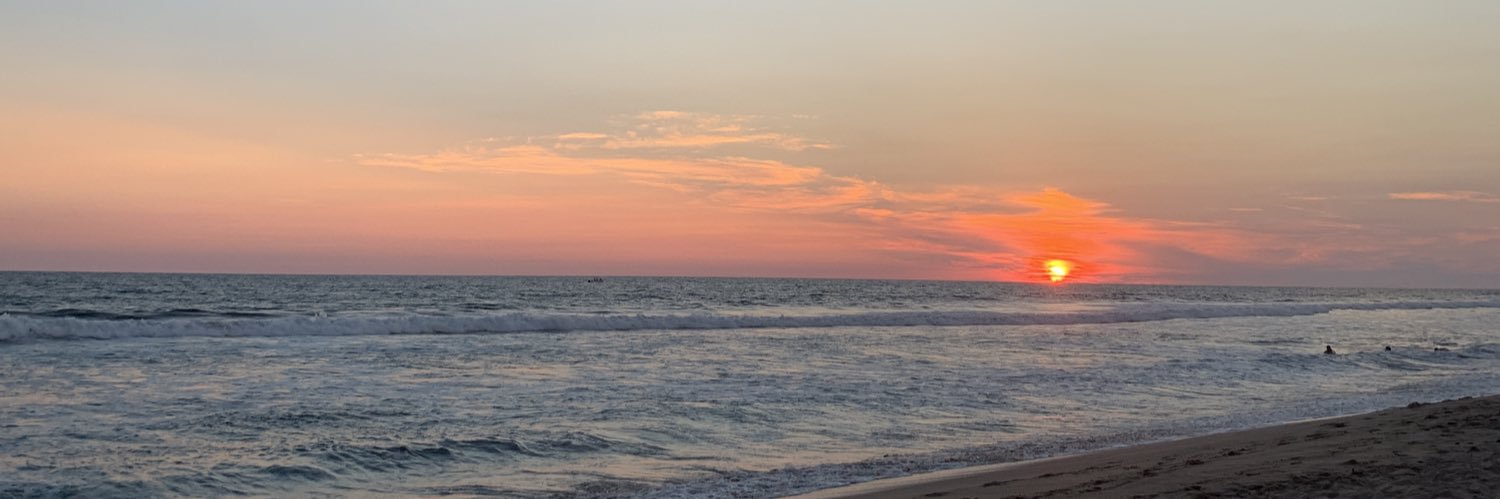 luisalarab's profile banner image