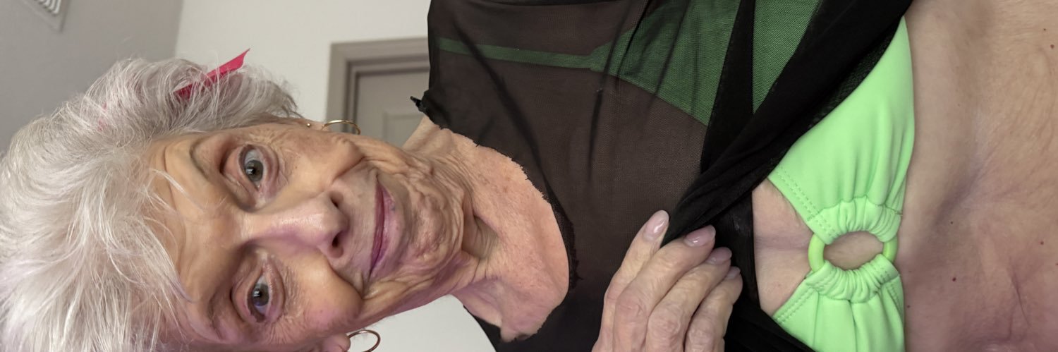 lindasunsed's profile banner image