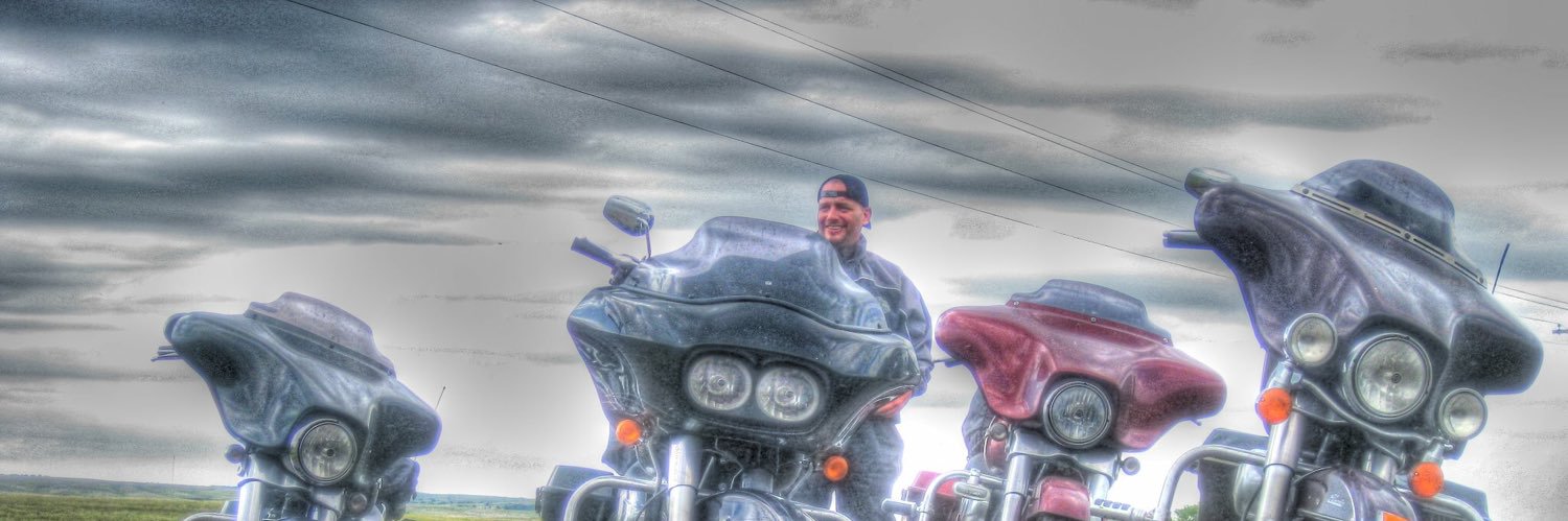 eazily9's profile banner image