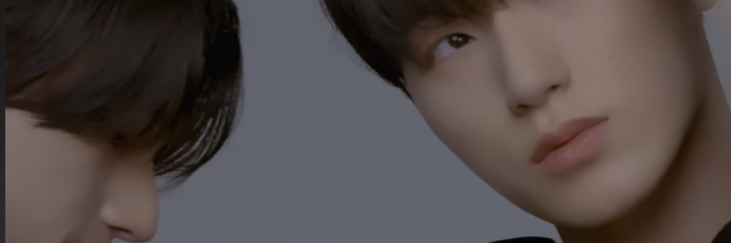 August8____'s profile banner image