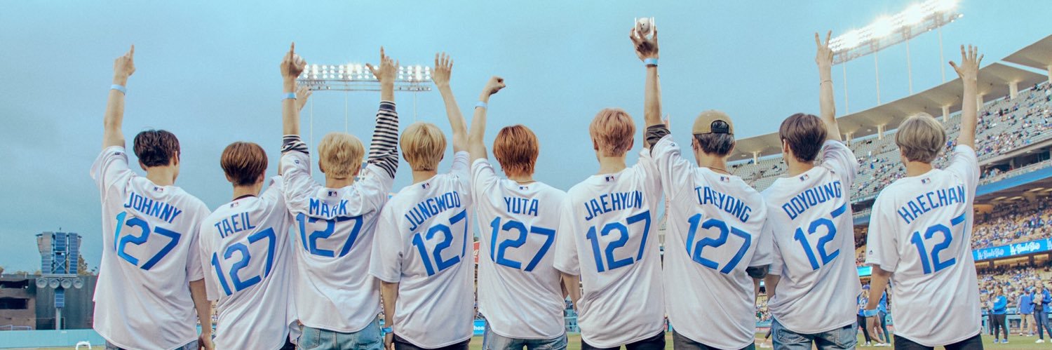 zunxlhor's profile banner image